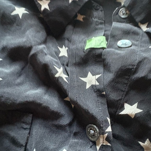 Women's 100% Silk Black Star Print Button-Up Shirt - Picture 5 of 6
